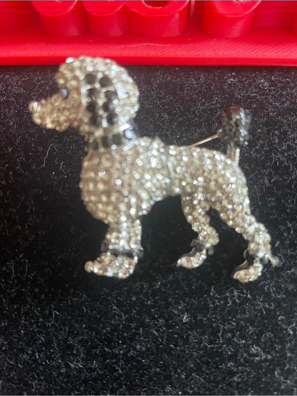 💥Crystal Poodle Dog Brooch Pin - Silver Rhinestone Accent